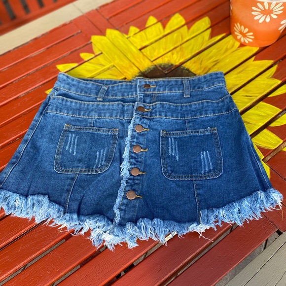 For sassy1950…SOLD🌼New jean short/skirt - Picture 6 of 16